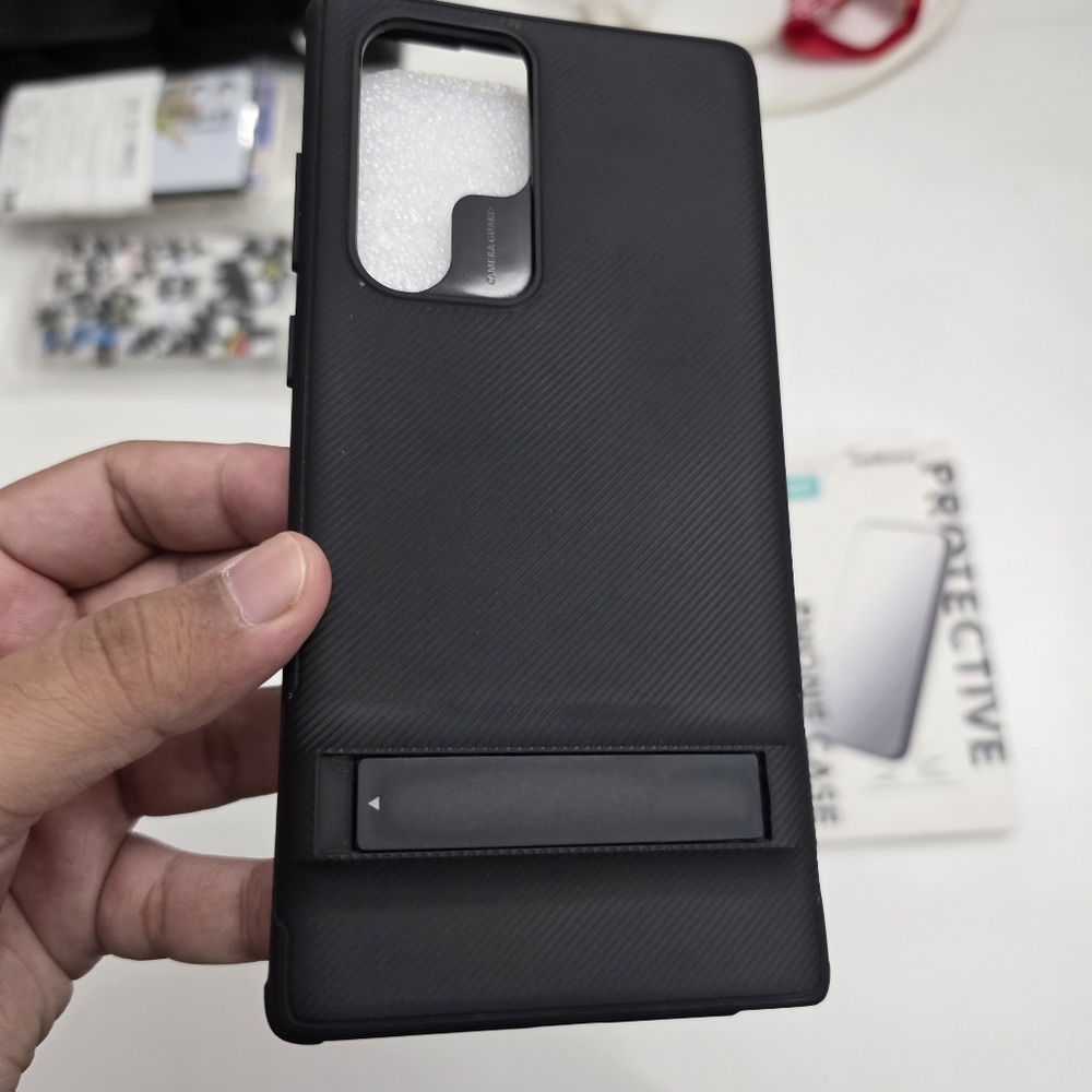 Samsung Galaxy S22 Ultra ESR Black Metal Kickstand Case PRE-OWNED